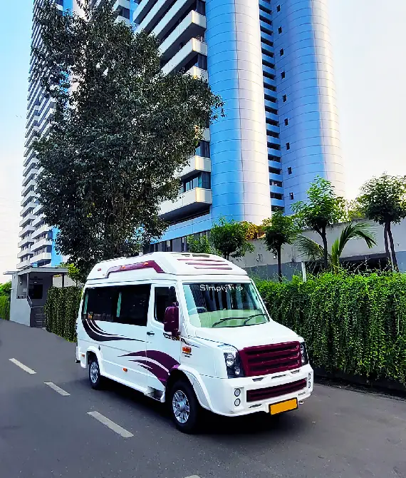 9 Seater Urbania